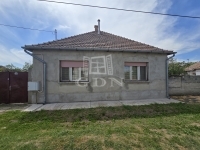 Madaras Family House 0