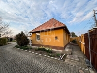 Eladó családi ház Bana, 120m2