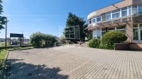 închiriere sediu Székesfehérvár, 126m2