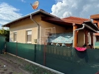 Eladó családi ház Tököl, 77m2