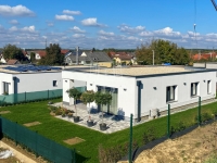 出卖 家庭别墅 Zalaegerszeg, 150m2